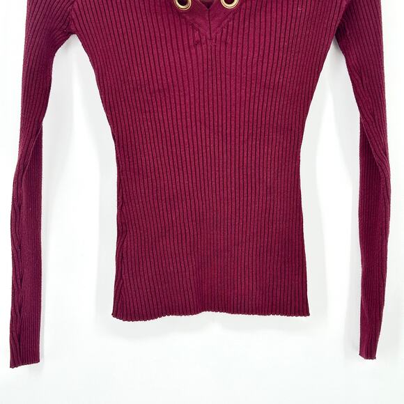 Venus Womens Ribbed Knit Top Sz Small Burgundy Cotton V Grommet Neck Long Sleeve - Picture 6 of 11